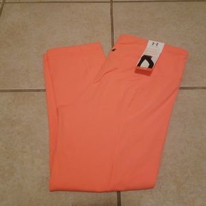 NWT Under Armour Capri sz small